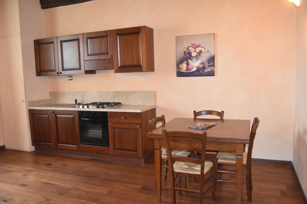Aparthotel Residenza Palazzo Saloni à Montalcino Extérieur photo
