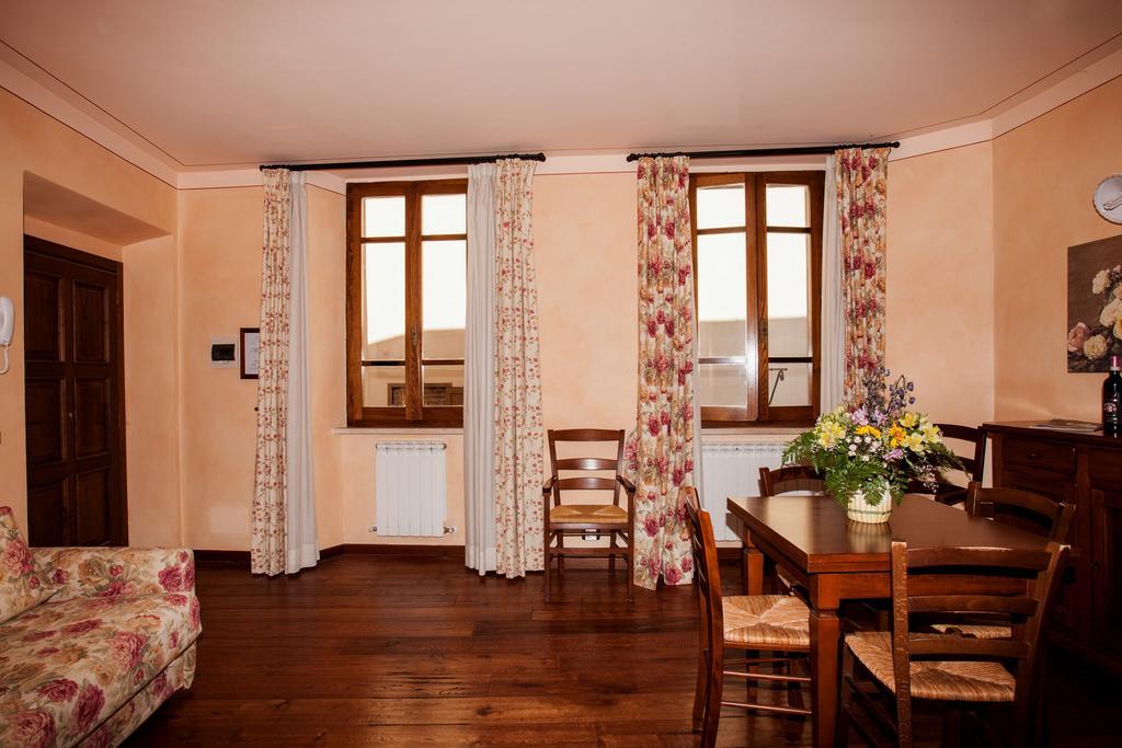 Aparthotel Residenza Palazzo Saloni à Montalcino Extérieur photo